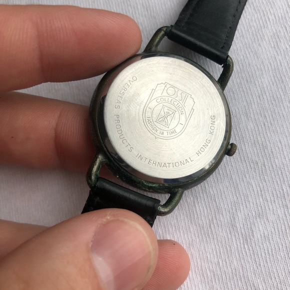 Unique Womens Fossil Watch Rare Hard to Find Japan Movement Quartz *Runs Great!* - Picture 3 of 5